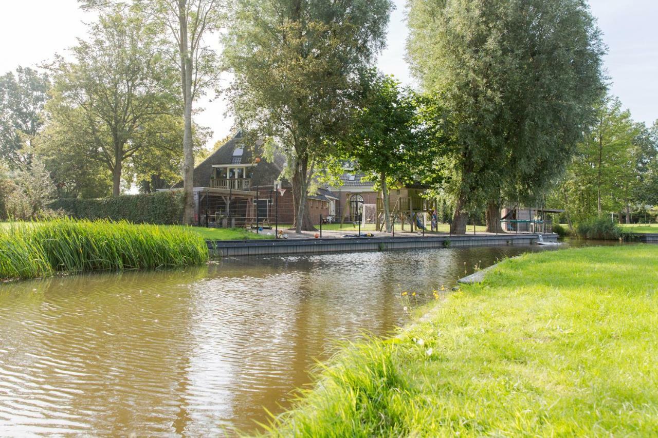 Uitzicht Op De Haven Apartman Kollum Kültér fotó